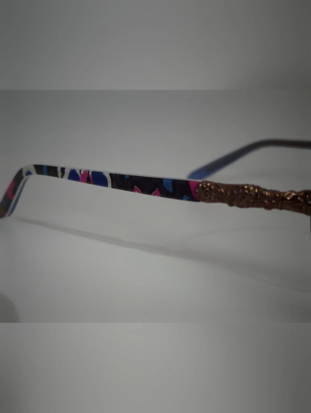 Vera Bradley Penelope. Oval Metal Eyeglasses in African Violet.